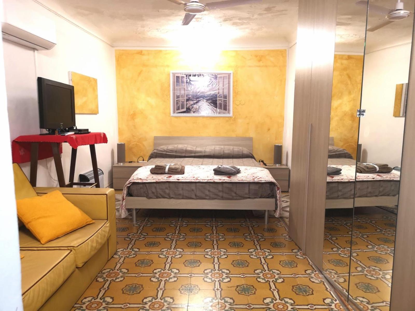 Appartamento Casa Del Centro 2P Santa Caterina Villarmosa Esterno foto
